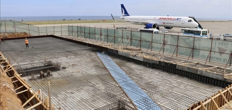 Bakan Uraloğlu: Trabzon Havalimanı’na yıl sonuna kadar 3240 metre uzunluğunda yeni pist yapacağız