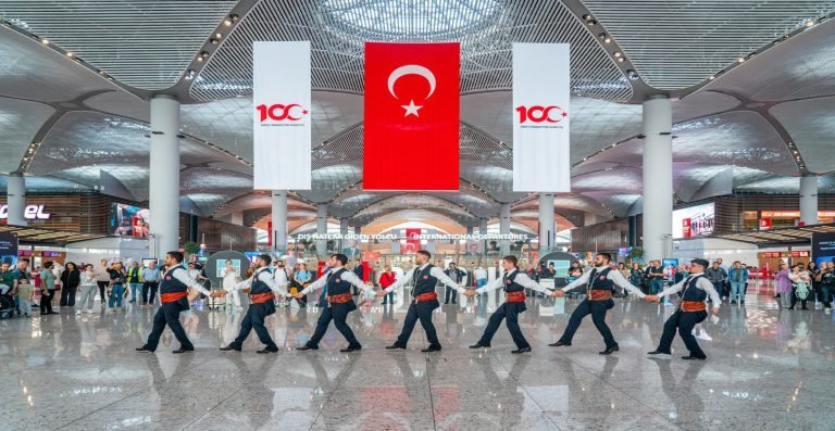 İGA İstanbul Havalimanı,   Cumhuriyet’in 100. Yaşını coşkuyla kutluyor