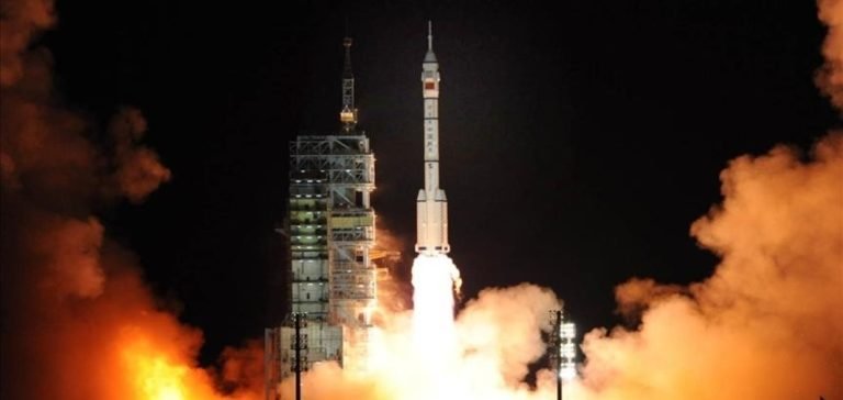 Çin’in uzay istasyonundaki taykonot ekibi Dünya’ya döndü