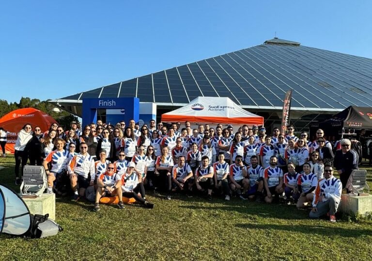 SunExpress Çalışanları, Runtalya Maratonu’nda İyilik İçin Koşarak Bağış Topladı