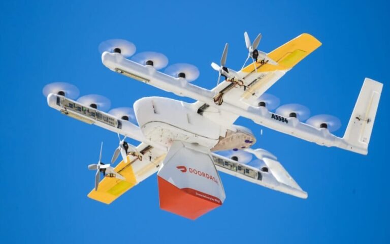 DoorDash ve Wing İş Birliği ile 250.000 Kişiye Drone Yemek ve Paket Teslimatı Başladı