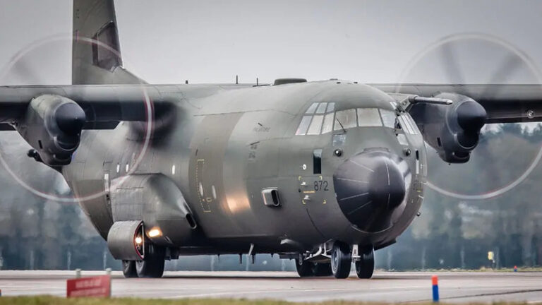Türkiye, İngiltere’den 12 Adet C-130J Nakliye Uçağı Satın Aldı