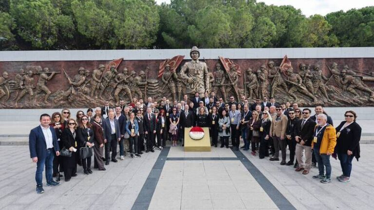 Pegasus’tan 10 Kasım’da Çanakkale’de Anlamlı Mesaj: Ulu Önder’e Saygı, Geleceğe Vizyon