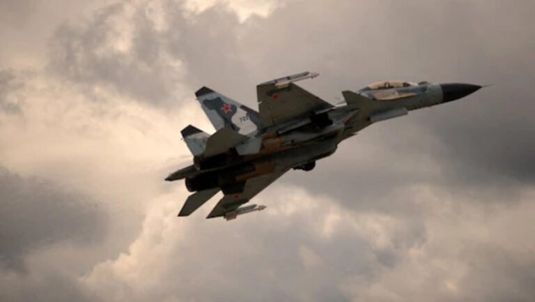 Rusya’da Su-30 Eğitim Uçağı Düştü: 2 Pilot Hayatını Kaybetti