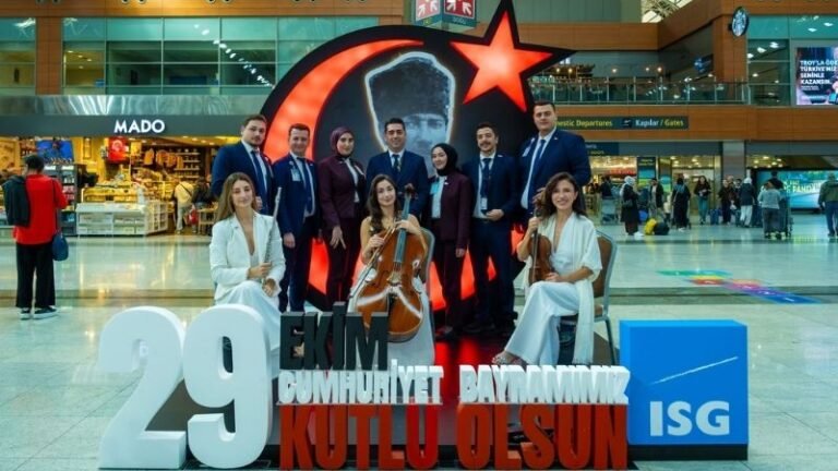 Cumhuriyet’in 102. Yılı Sabiha Gökçen Havalimanı’nda Coşkuyla Kutlandı