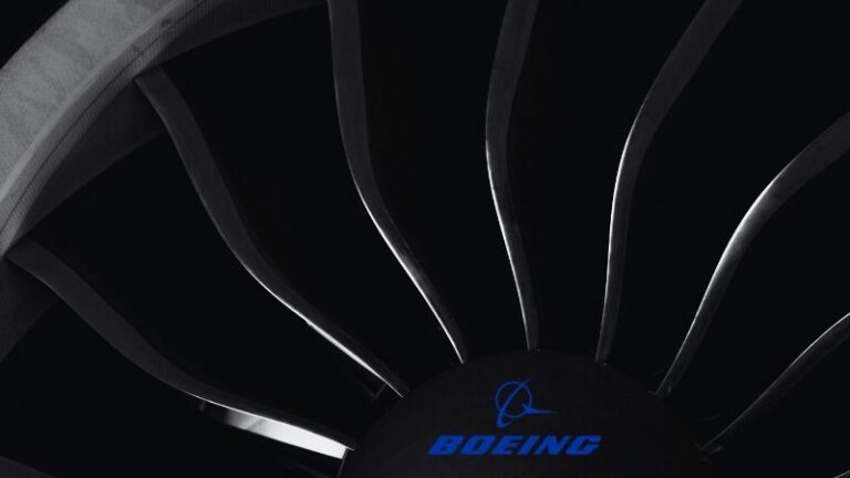 Boeing’e B-52 Motor Yenileme Programı İçin 2 Milyar Dolarlık Sipariş