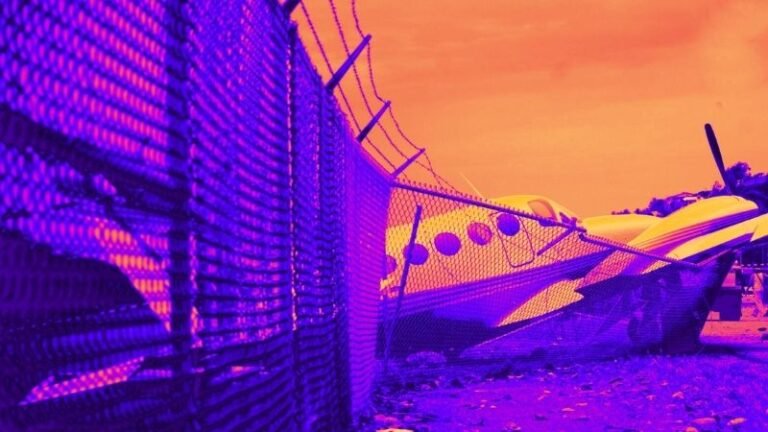 Hindistan’da Trajik Uçak Kazası: Başbakan Yardımcısı ve 4 Kişi Öldü