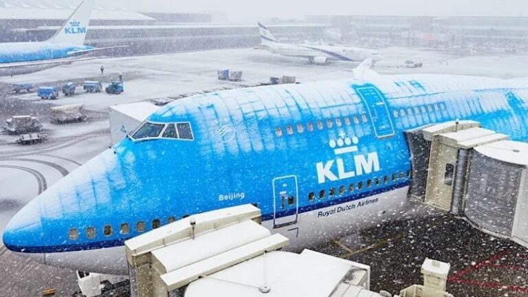 Hollanda’da Yoğun Kar Alarmı: Schiphol Havalimanı’nda 1.050 Uçuş İptal