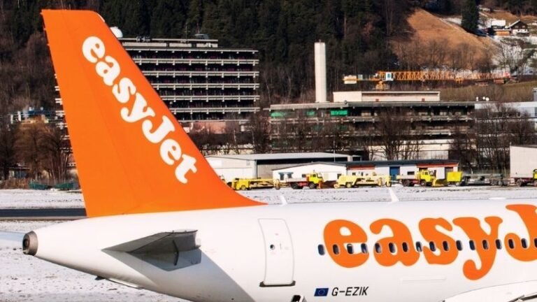 easyJet Uçağında İç Motor Parçalanması: Pilotlardan Başarılı Müdahale
