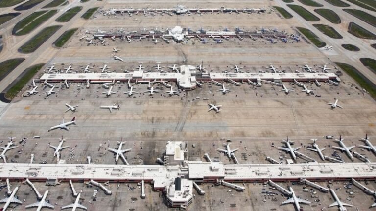 EPA: Atlanta Havalimanı’nda 10,000 Galon Jet Yakıt Flint Nehri’ne Sızdı