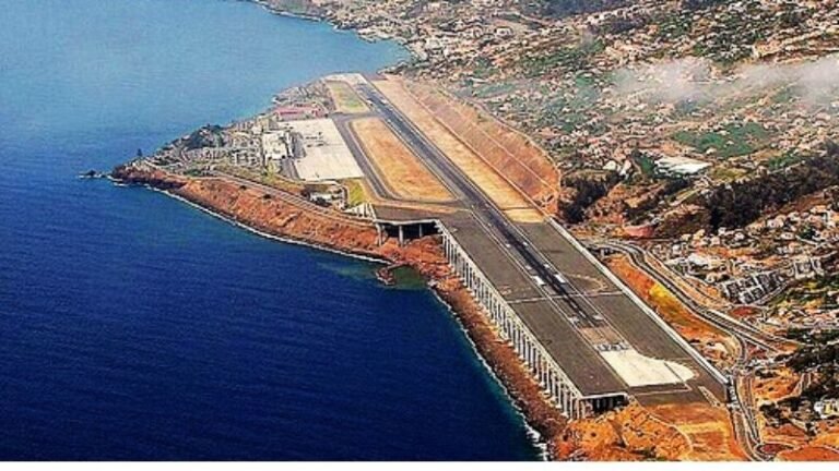 Atlantik’teki Fırtına Uçuşları Durdurdu: Madeira’da 70 Sefer İptal Edildi