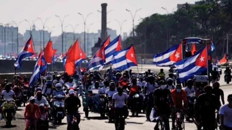 Miami Havalimanı’nda Küba Protestosu: Enerji Krizi Sokağa Taştı