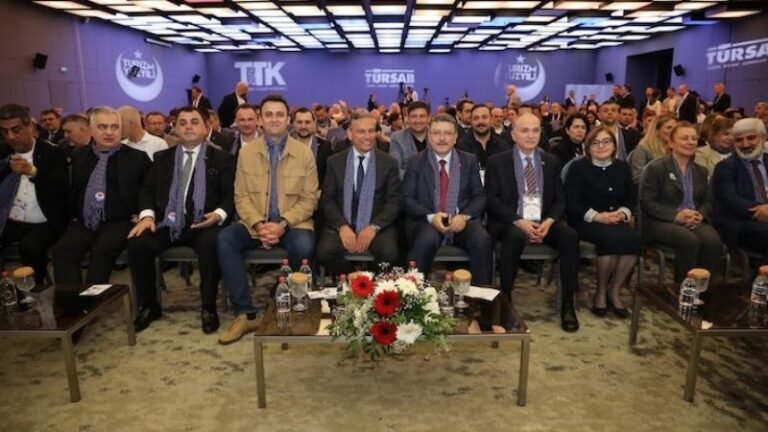 4. TÜRSAB Turizm Kongresi Sektörün Ufkunu Genişleten Panellerle Devam Etti