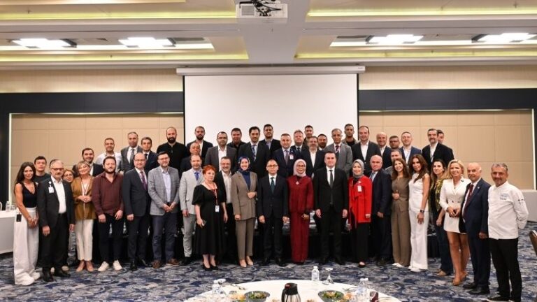 Sabiha Gökçen’de Vefa Günü: Halil Avşar’a Duygusal Veda