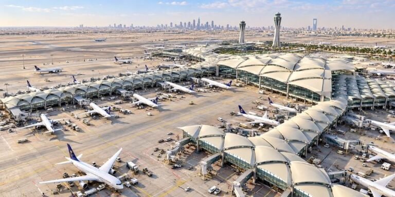 Riyad Havalimanı’na Füze Saldırısı: 14 Kişi Hayatını Kaybetti